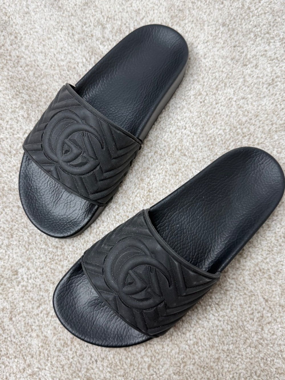 Gucci Matelassé Rubber Women’s Black Slides Sandals Shoes 39 9